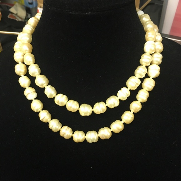 CHANEL Faux CoCo Pearl Long Necklace - Picture 2 of 8